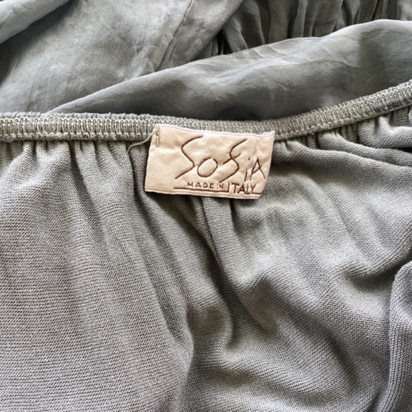 SOFIA By Sofia Vergara Italian Made Smoke Gray Silk Blend Lined Short Romper - Picture 8 of 9